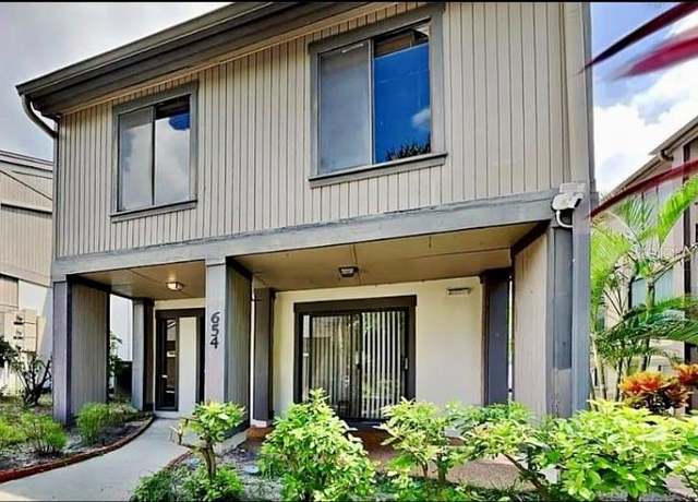 Property at 654 Lake Villas Dr #654, Altamonte Springs, FL 32701, 3 beds, 2.5 baths