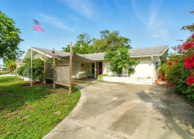 Property at 5728 Colonial Dr, New Port Richey, FL 34653, 2 beds, 2 baths