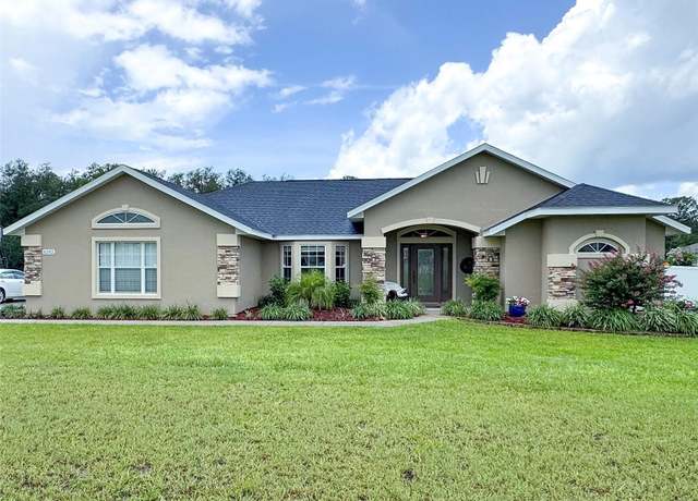 Property at 6282 NE 61st Avenue Rd, Silver Springs, FL 34488, 3 beds, 3 baths