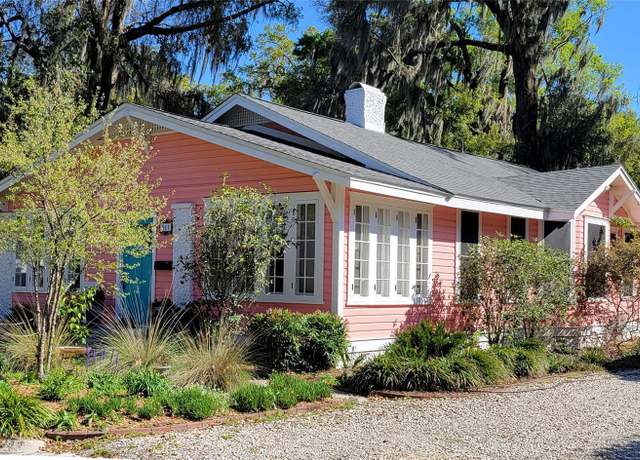 Property at 411 NE 6th Ave, Gainesville, FL 32601, 2 beds, 2 baths