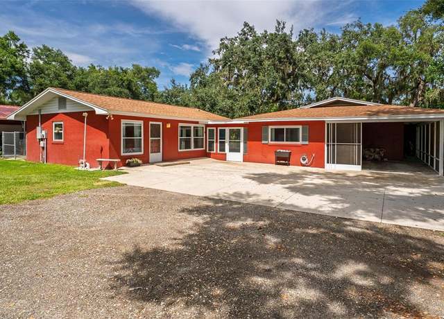 Property at 2710 Westside Dr, Leesburg, FL 34748, 4 beds, 4 baths