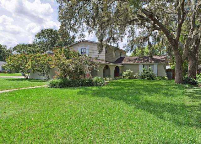 Property at 11320 Carrollwood Estates Dr, Tampa, FL 33618, 4 beds, 3.5 baths