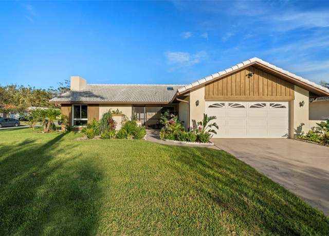 Property at 6931 122nd St, Seminole, FL 33772, 2 beds, 2 baths