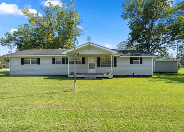 Property at 1027 Watford Ave, Graceville, FL 32440, 3 beds, 1.5 baths
