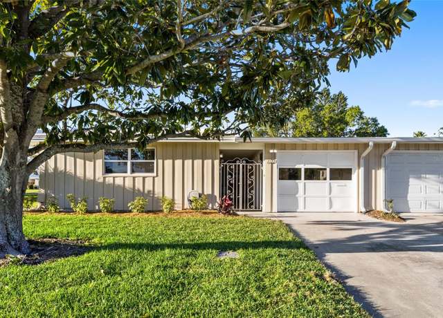 Property at 7122 11th Ave W, Bradenton, FL 34209, 2 beds, 2 baths