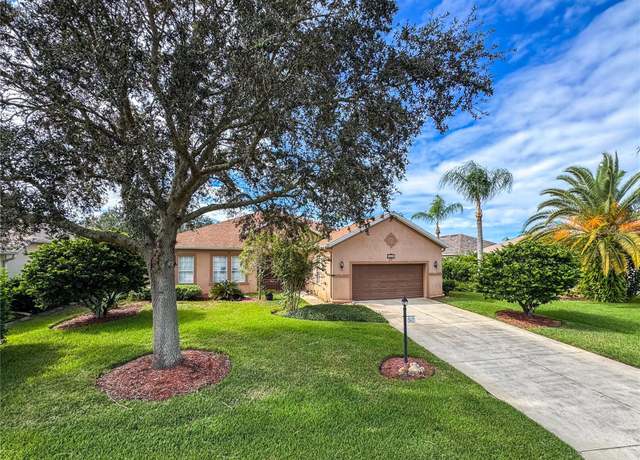 Property at 24023 Robinwood St, Leesburg, FL 34748, 3 beds, 2.5 baths