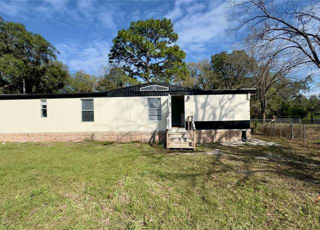 Property at 721 SE 129th Ct, Silver Springs, FL 34488, 2 beds, 1 bath