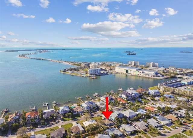Property at 2451 Baywood Dr W, Dunedin, FL 34698, 3 beds, 2 baths