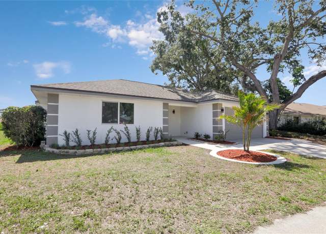 Property at 6572 Mauna Loa Blvd, Sarasota, FL 34241, 3 beds, 2 baths
