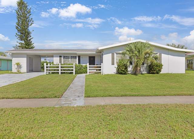 Property at 2219 Beacon Dr, Port Charlotte, FL 33952, 2 beds, 2 baths