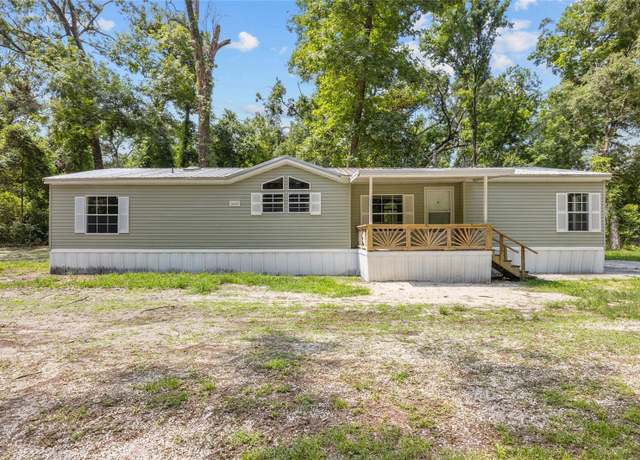 Property at 225 SW California Ter, Fort White, FL 32038, 3 beds, 2 baths