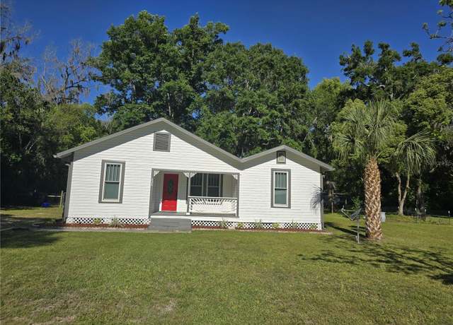Property at 326 SE 2nd St, Williston, FL 32696, 3 beds, 1 bath