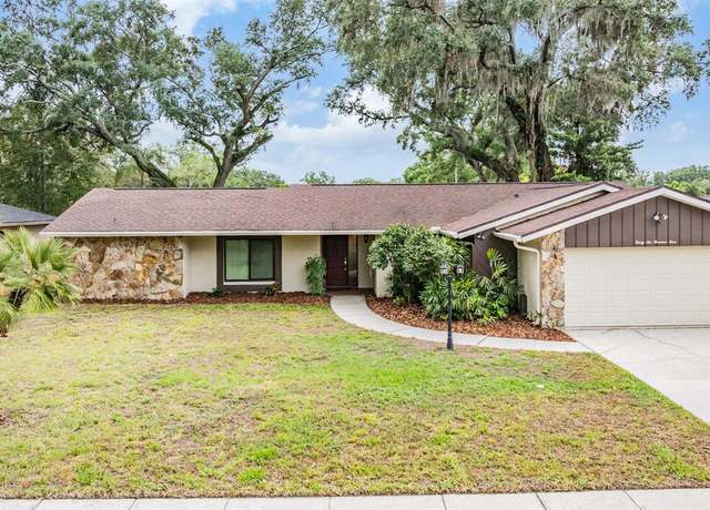 Property at 3604 Arlington Oaks Ct, Tampa, FL 33618, 4 beds, 2 baths