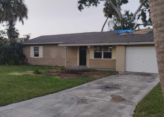 Property at 5007 Stolls Ave, Tampa, FL 33615, 3 beds, 2.5 baths