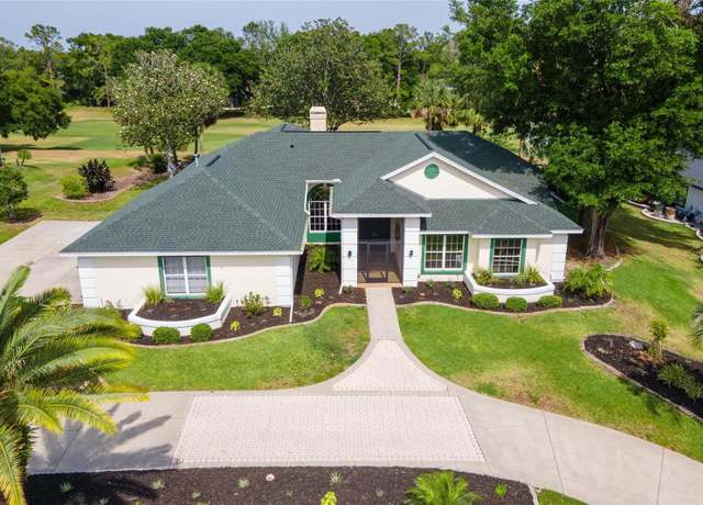 Property at 39206 Treeline Dr, Lady Lake, FL 32159, 4 beds, 3.5 baths