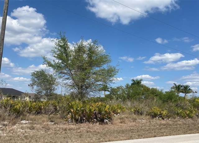 Property at 2702 71st St W, Lehigh Acres, FL 33971