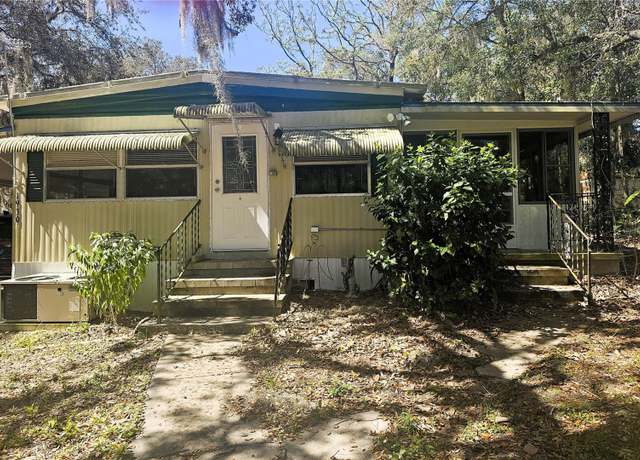 Property at 1930 SE 188th Ct, Silver Springs, FL 34488, 2 beds, 1 bath