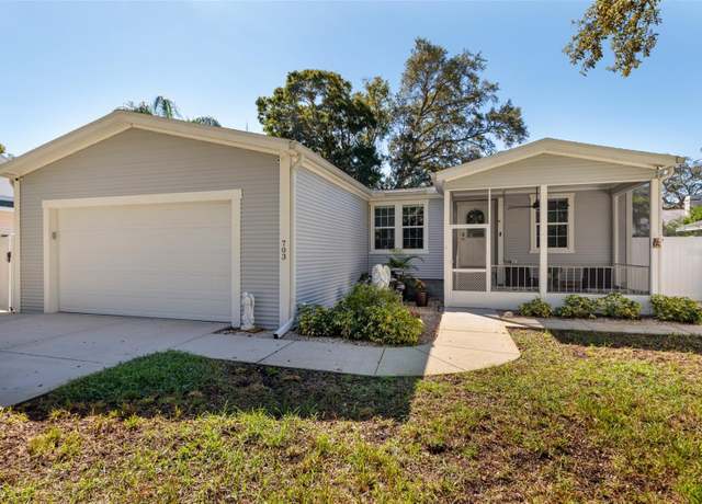 Property at 703 Old Charleston Way, Largo, FL 33770, 3 beds, 2 baths