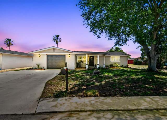 Property at 2532 Fentress Pl, Holiday, FL 34691, 2 beds, 2 baths