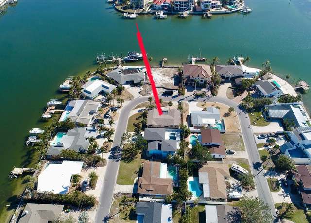 Property at 2015 Dolphin Blvd S, St Petersburg, FL 33707, 3 beds, 3 baths