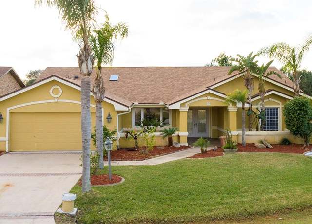 Property at 29 Cherrytree Ct, Palm Coast, FL 32137, 4 beds, 3 baths