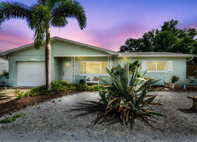 Property at 11775 84th Ave, Seminole, FL 33772, 2 beds, 1.5 baths