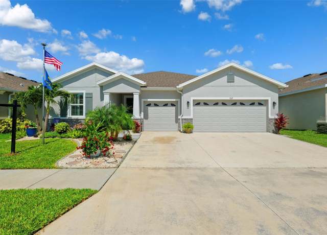 Property at 537 Ocean Spray Dr, Ruskin, FL 33570, 4 beds, 3.5 baths