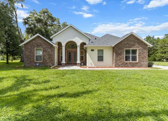 Property at 3049 W Laurel St, Lecanto, FL 34461, 3 beds, 2 baths