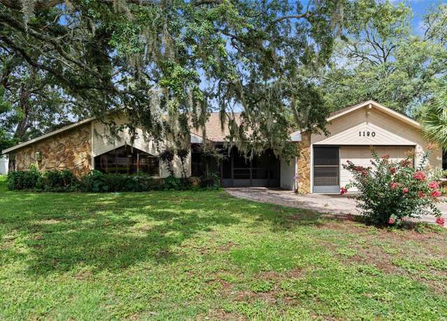 Property at 1190 Newcomb Ave, Spring Hill, FL 34608, 4 beds, 2 baths