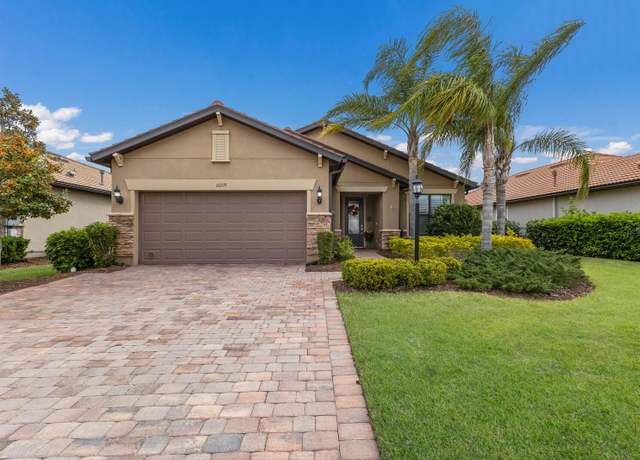 Property at 16719 Ellsworth Ave, Bradenton, FL 34202, 2 beds, 2 baths