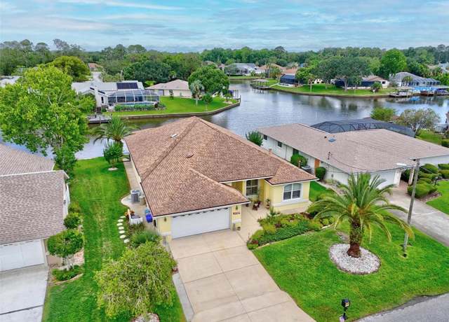 Property at 11 Collinson Ct, Palm Coast, FL 32137, 3 beds, 3 baths