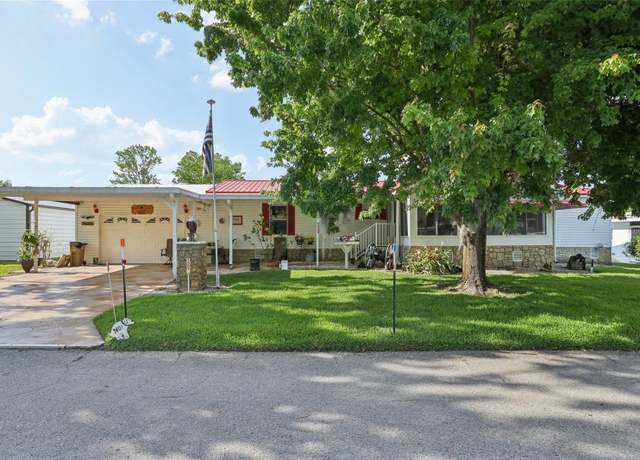 Property at 1901 Brookside Dr, Mount Dora, FL 32757, 3 beds, 3 baths