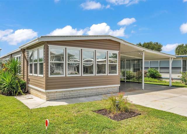 Property at 34704 Sweetpea Ln, Zephyrhills, FL 33541, 2 beds, 2 baths