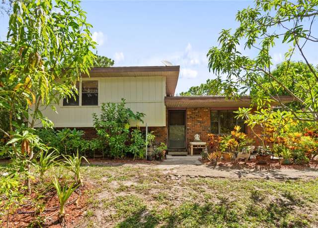 Property at 1360 Collany Ln, Frostproof, FL 33843, 3 beds, 3 baths