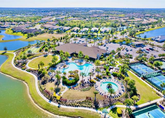 Property at 5426 Rushmere Ct, Palmetto, FL 34221, 2 beds, 2.5 baths