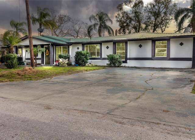 Property at 628 Peterson St, Wauchula, FL 33873, 7 beds, 3 baths