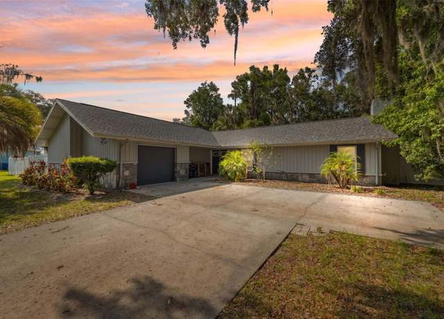 Property at 260 SE 16th Ter, Crystal River, FL 34429, 2 beds, 2 baths