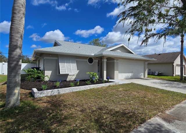 Property at 3507 65th Avenue Cir E, Sarasota, FL 34243, 2 beds, 2 baths