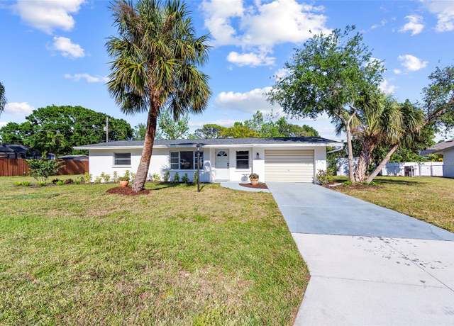 Property at 2005 47th Street Ct W, Bradenton, FL 34209, 3 beds, 1.5 baths