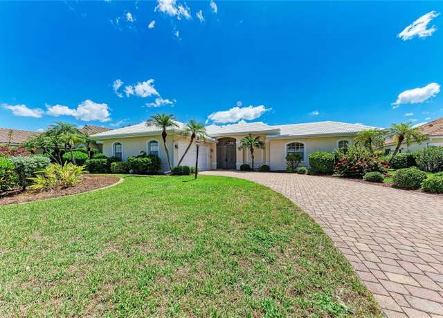 Property at 585 Khyber Ln, Venice, FL 34293, 3 beds, 3 baths
