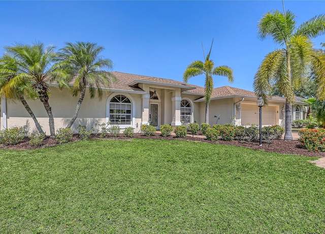 Property at 5698 Country Walk Ln, Sarasota, FL 34233, 4 beds, 2 baths