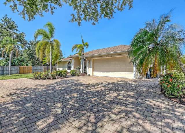 Property at 5698 Country Walk Ln, Sarasota, FL 34233, 4 beds, 2 baths