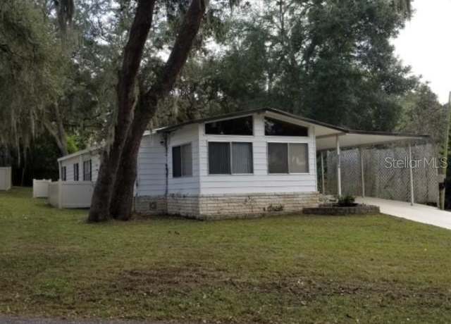Property at 1715 Indian Trl, Leesburg, FL 34748, 3 beds, 2 baths