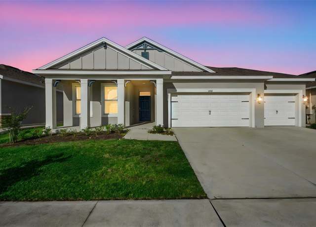 Property at 1590 Barberry Dr, Kissimmee, FL 34744, 4 beds, 3 baths