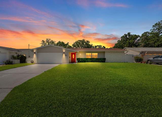 Property at 1546 69th Pl S, St Petersburg, FL 33705, 4 beds, 2 baths