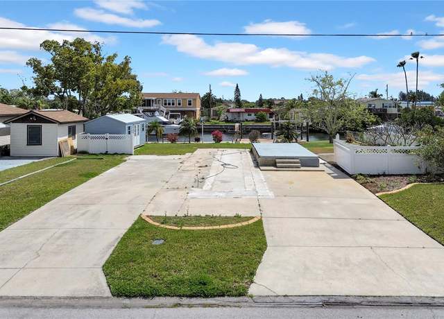 Property at 13018 Cabin Ct, Hudson, FL 34667