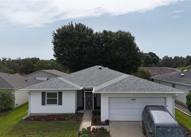 Property at 32932 Crooked Oaks Ln, Leesburg, FL 34748, 3 beds, 2 baths