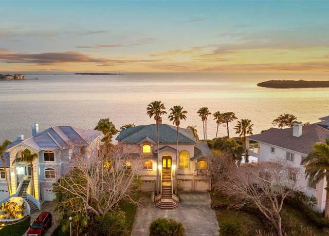 Property at 2077 N Pointe Alexis Dr, Tarpon Springs, FL 34689, 4 beds, 2.5 baths