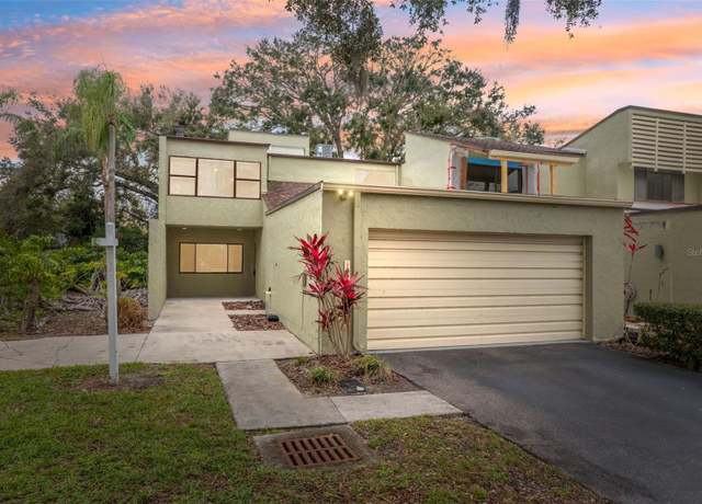 Property at 13502 Palmwood Ln #13502, Tampa, FL 33618, 3 beds, 2.5 baths