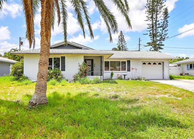 Property at 3303 Cambridge Dr W, Bradenton, FL 34205, 3 beds, 2 baths